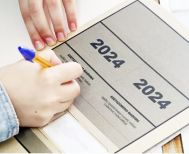 Πανελλαδικές Εξετάσεις 2024: Στατιστικά στοιχεία  των βαθμολογιών και εκτιμήσεις για τις τάσεις των βάσεων