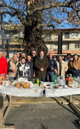 Ο Δήμαρχος Νάουσας στο «Άναμμα» του Καρτσιούνου του «Νταβέλη»