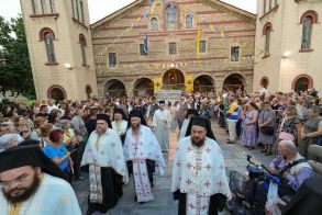 Με πανηγυρικό Εσπερινό και ιερά Λιτανεία τιμήθηκε ο Όσιος Αντώνιος, Πολιούχος Βεροίας