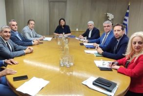 Συνάντηση της ΕΣΕΕ με την  Υπουργό Νίκη Κεραμέως  για ψηφιακή κάρτα εργασίας,  κατώτατο μισθό  και συλλογικές διαπραγματεύσεις 