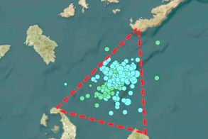 Πρωτοφανές για τα ελληνικά δεδομένα: 771 σεισμοί σε λιγότερο από μία εβδομάδα σε Σαντορίνη, Αμοργό, Ίο και Ανάφη