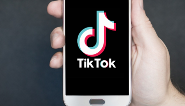 Το TikTok θα μπλοκάρει τα φίλτρα ομορφιάς στους έφηβους;