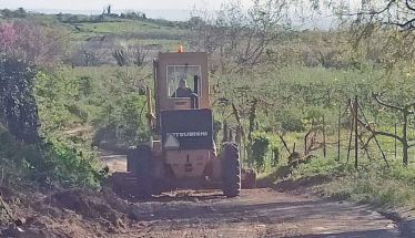 ΥπΑΑΤ: Παράταση κατά ένα μήνα,  της πρόσκλησης για αγροτική οδοποιία 