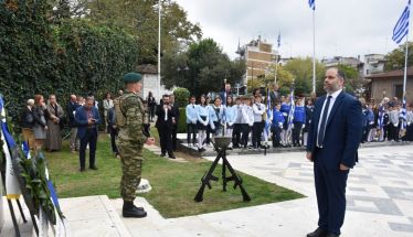 Με λαμπρότητα οι εκδηλώσεις για την 112η Επέτειο  Απελευθέρωσης της Νάουσας (ΦΩΤΟΣ)