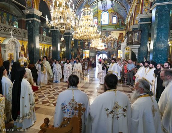 Με λαμπρότητα πραγματοποιήθηκε η θερινή πανήγυρη του Οσίου Αντωνίου στη Βέροια - Νέος Αρχιδιάκονος στην Ιερά Μητρόπολη