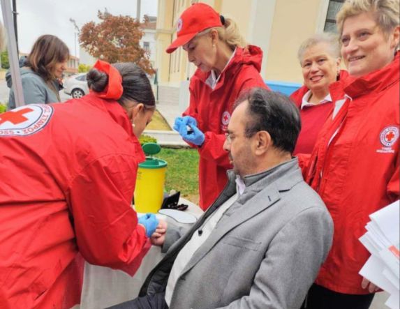 Ενημέρωσαν τον κόσμο και έκαναν μετρήσεις σακχάρου