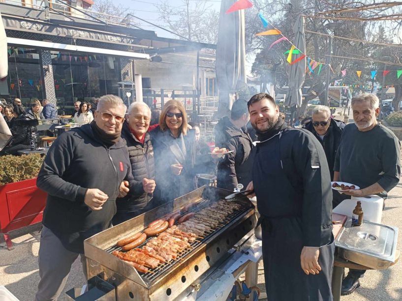 Το «τσίκνισαν» και φέτος στο κέντρο της Βέροιας 