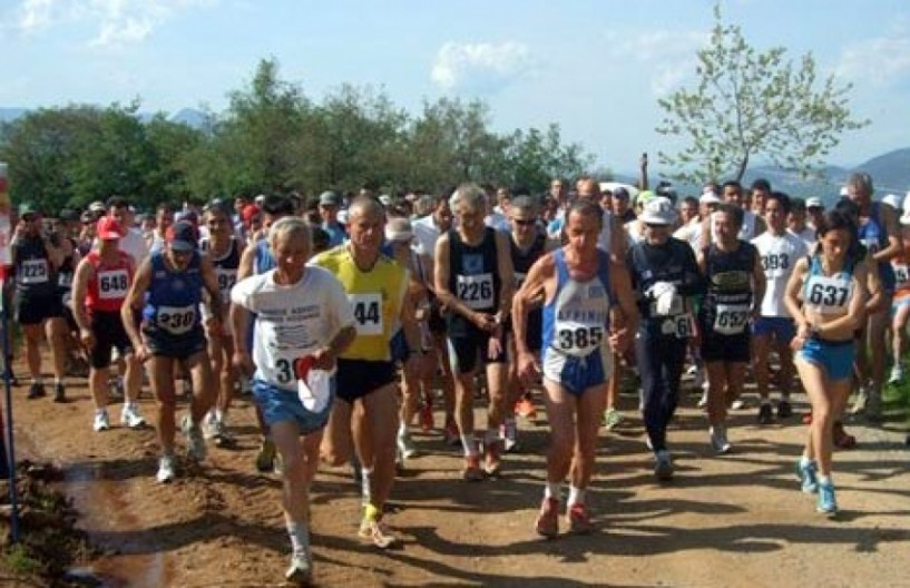 30 χιλιόμετρα μέσα στην ιστορία της αρχαίας Μακεδονίας, ο 1ος Αριστοτέλειος Δρόμος Αντοχής από τις Αιγές στη Σχολή Αριστοτέλους 22 Οκτωβρίου