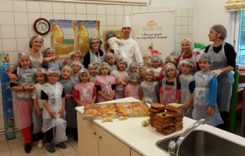 Λιχουδιές και δημιουργίες για τα παιδιά του ΚΔΑΠ από το Αρτοποιείο Θανασούλη