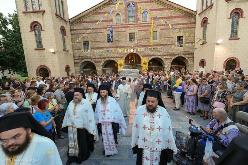 Με πανηγυρικό Εσπερινό και ιερά Λιτανεία τιμήθηκε ο Όσιος Αντώνιος, Πολιούχος Βεροίας