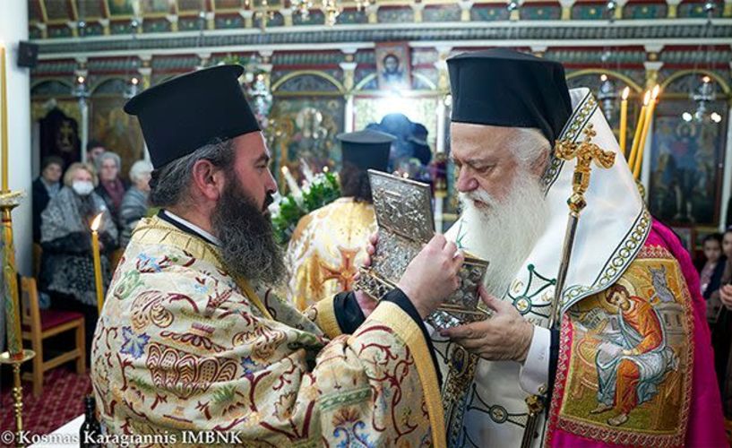 Αρχιερατικός Εσπερινός στον πανηγυρίζοντα Ιερό Ναό του Αγίου Σάββα Βεροίας