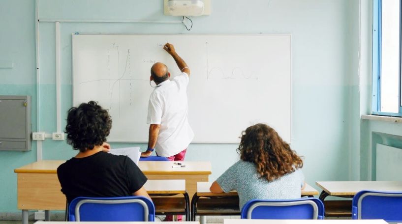 Σήμερα αναμένεται η ανακοίνωση για 9.000 αναπληρωτές στα σχολεία