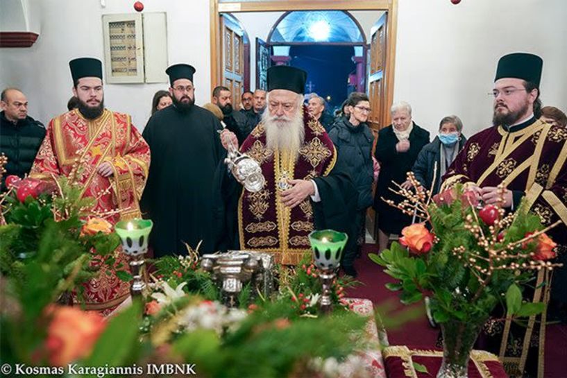 Υποδοχή Τιμίας Κάρας Αγίου Ιγνατίου, Ιερό Ευχέλαιο και άναμμα χριστουγεννιάτικου δέντρου στην ενορία του Αγίου Αλεξάνδρου στην Αλεξάνδρεια Ημαθίας