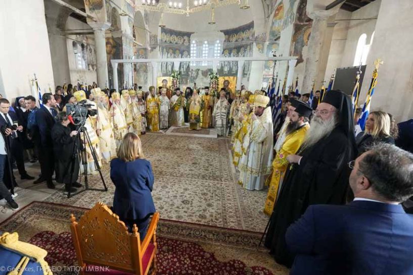 Πολυαρχιερατικό συλλείτουργο στη Βέροια για τη σύναξη πάντων των εν Βεροία Αγίων και την 112η επέτειο των ελευθερίων της πόλεως