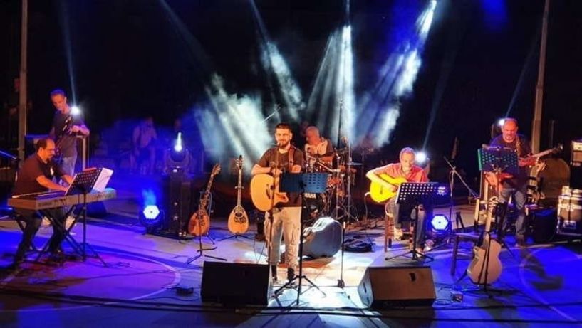 Ευχαριστήριο Δήμου Βέροιας στο μουσικό σχήμα «Μπούσουλας» για τηn συναυλία αλληλεγγύηq