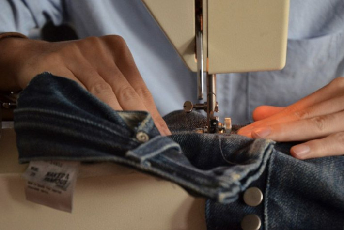 Τα ελληνικά Levi’s: Το άδοξο τέλος της εταιρίας που έφτιαχνε το διασημότερο παντελόνι στον κόσμο