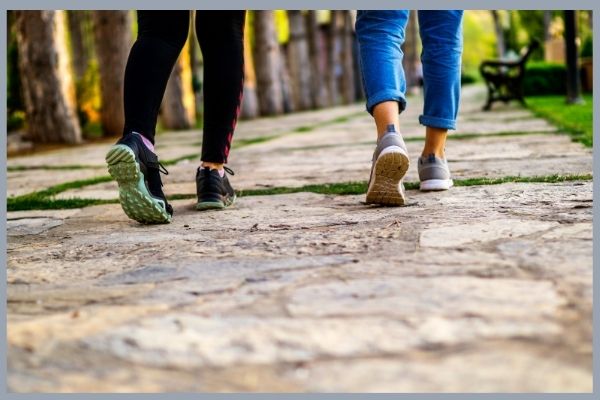 μερπατημα με στοχο τα 10000 βηματα