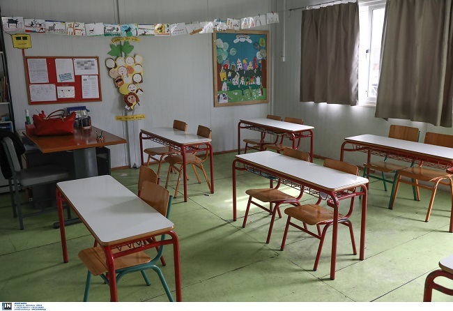 Τεστ κορονοϊου σε μαθητές και καθηγητές με το άνοιγμα των σχολείων