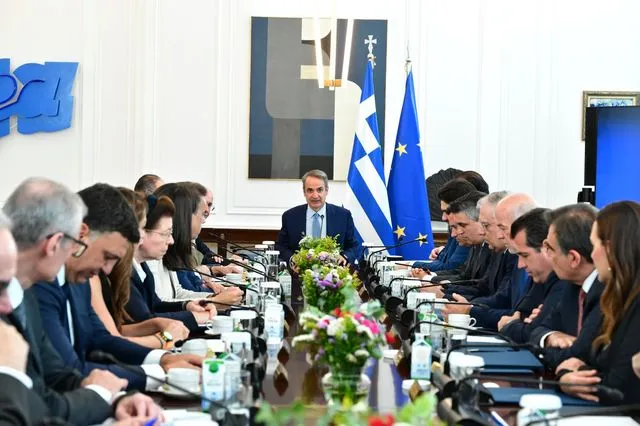 Μητσοτάκης: Αναμένεται περαιτέρω πτώση στην τιμή της βενζίνης στην αντλία